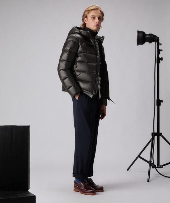 25FW 페트레이 호노바 LKS LINEAR 04 광택 나일론 다운 재킷 PEU5692 01181950 NER - PEUTEREY