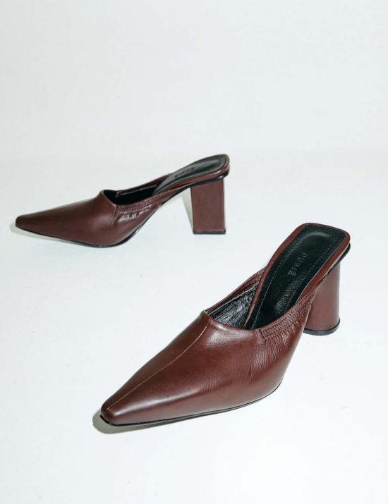  뒤비에 뮬/슬리퍼 Dubié Punta 뮬 브라운 블러드 - DUBIE