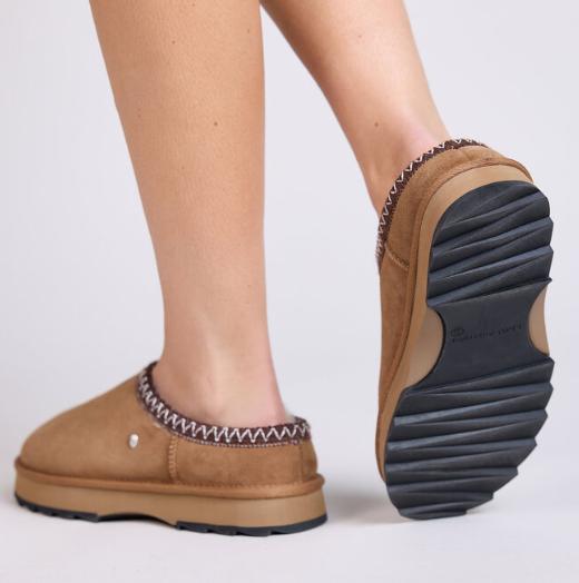 25FW 에뮤 뮬/슬리퍼 SHARKY SCUFF W13179 CHES Chestnut - EMU