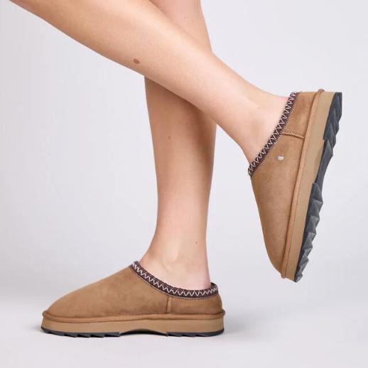 25FW 에뮤 뮬/슬리퍼 SHARKY SCUFF W13179 CHES Chestnut - EMU