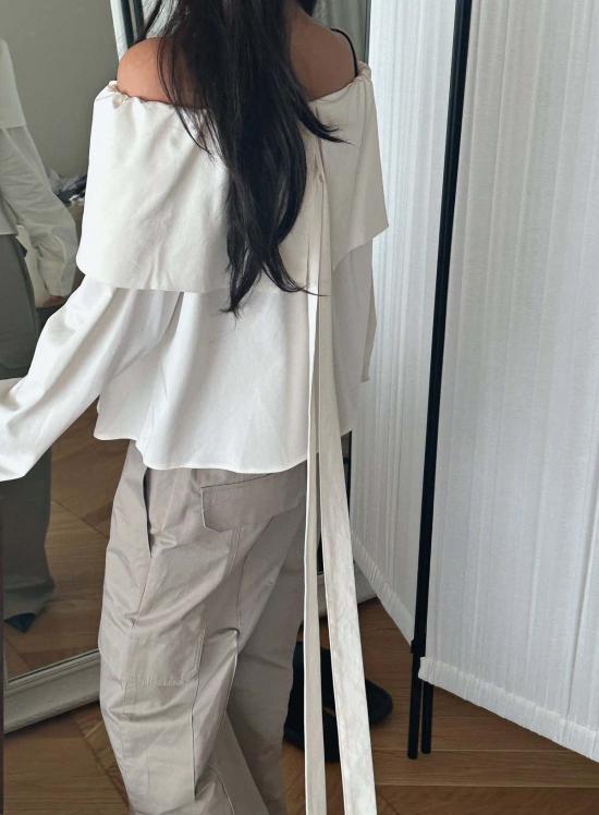  더 엔케이씨 스토어 블라우스 Nkc 스토어 질 오프더숄더 - The NKC Store