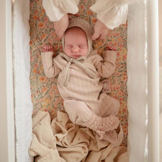  [키즈] 무쉬 침구 Mushie Extra Soft Muslin Crib Sheet (파스텔 블룸) - MUSHIE