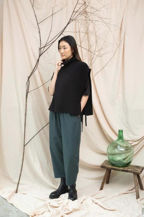  보몽 오가닉 베스트 보몬트 오가닉 카논 재활용 울 니트 조끼 블랙 - BEAUMONT ORGANIC