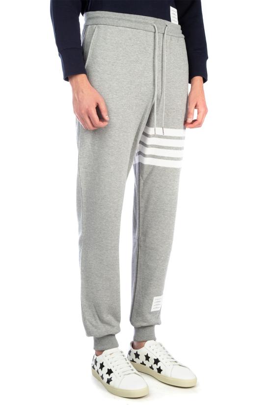 26SS 톰브라운 클래식 루프백 엔지니어드 4바 스웨트팬츠 MJQ008H00535 068 LIGHT GREY - THOM BROWNE