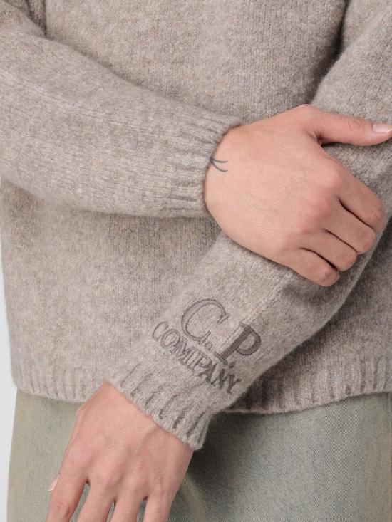 25FW 씨피 컴퍼니 스웨터 19CMKN281A110509A 327 Kaki - C.P. COMPANY