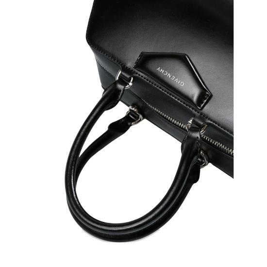 26SS 지방시 안티고나 박스 레더 스몰 이스트 웨스트 백 BB5130B2B2 001 BLACK - GIVENCHY