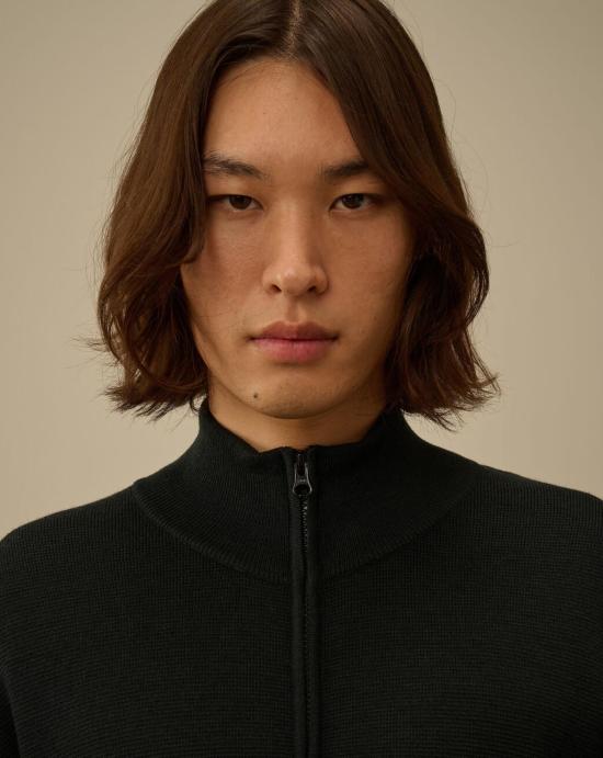 25FW 씨피 컴퍼니 리울 풀 집 렌즈 가디건 제트 19CMKN202A006595A 699 Jet set - C.P. COMPANY