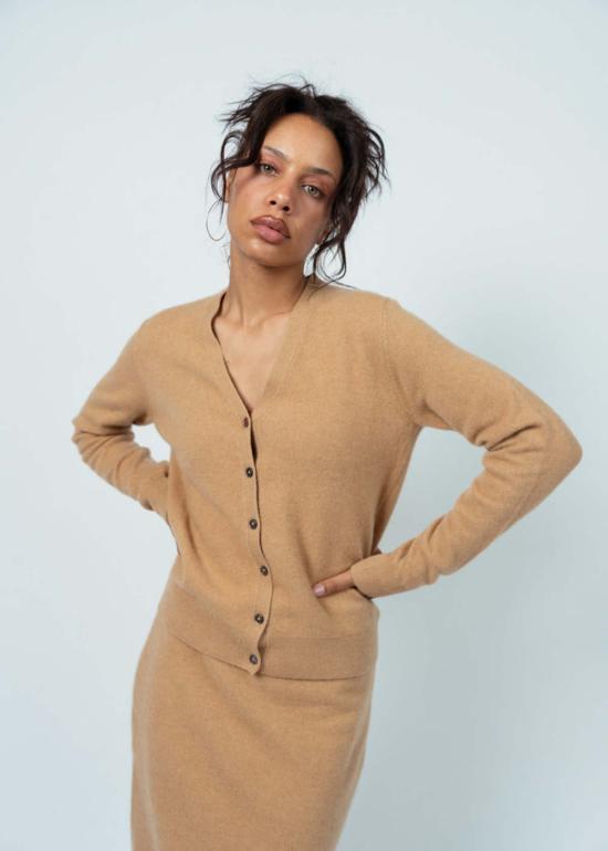  브라조 트리콧 가디건 브라조 트리코 미니 로얄 프링글 카디건 카멜