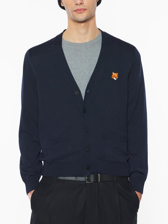 26FW 메종키츠네 폭스 헤드 메리노 레귤러 가디건 PM00501KT1181 0413 CLASSIC NAVY - MAISON KITSUNE