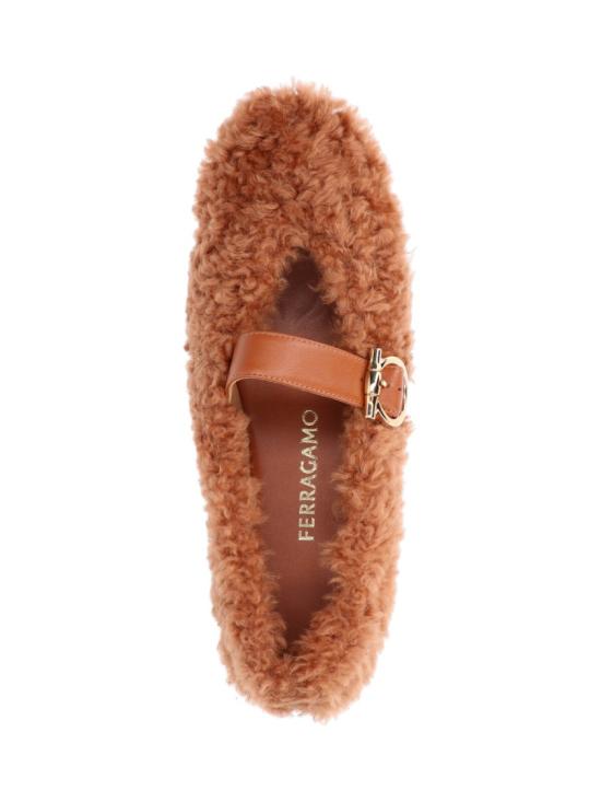 25FW 살바토레 페라가모 플랫 슈즈 787504003 Brown - SALVATORE FERRAGAMO