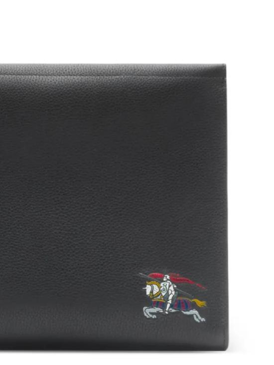 25FW 버버리 EKD 클러치  8115478 X Black - BURBERRY
