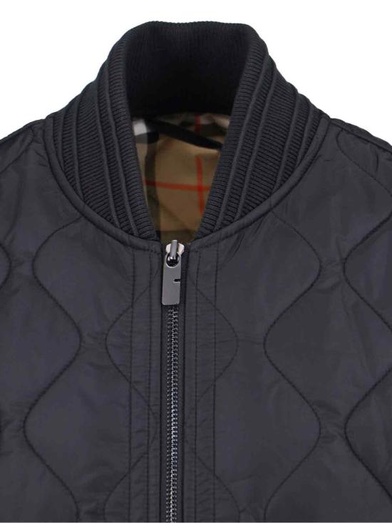 25FW 버버리 퀼티드 나일론 질레 8110185A1189 Black - BURBERRY