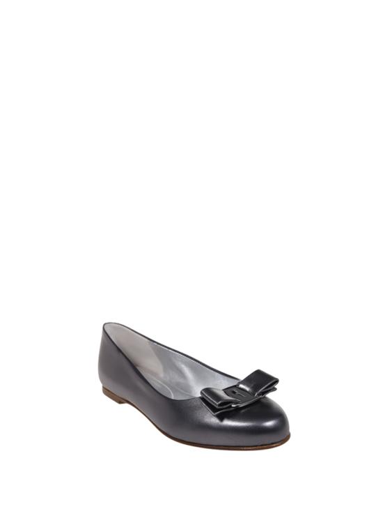 25FW 살바토레 페라가모 플랫 슈즈 01M621 788140 047 PIOMBO SILVER FONDO BIANCO - SALVATORE FERRAGAMO