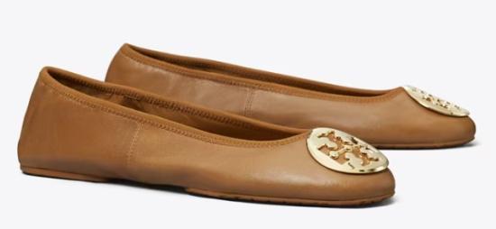 25FW 토리버치 플랫 슈즈 175134 240 PECANPRALINEGOLD