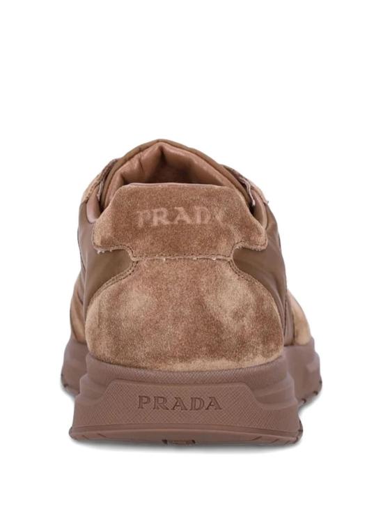 25FW 프라다 프랙스 2.0 리나일론 및 스웨이드 스니커즈 2EE436FG000D7C F0594 Sughero - PRADA