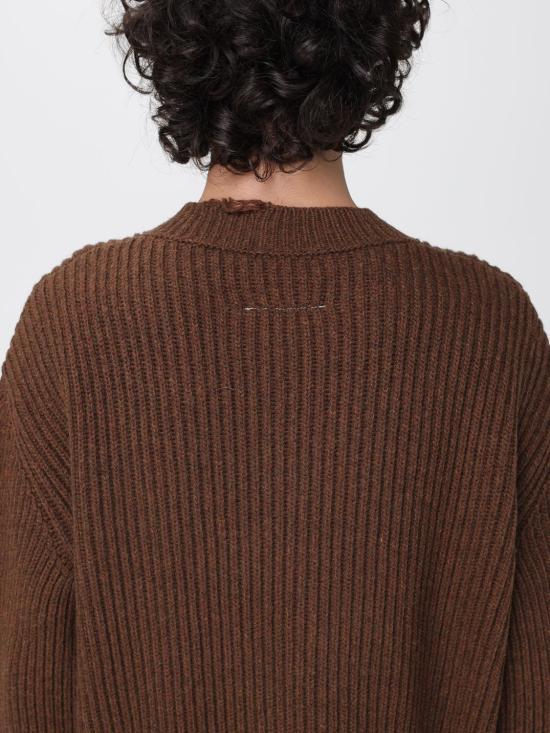 25FW MM6 메종마르지엘라 스웨터 SH0HN0003M13138 142M Brown - MM6 MAISON MARGIELA