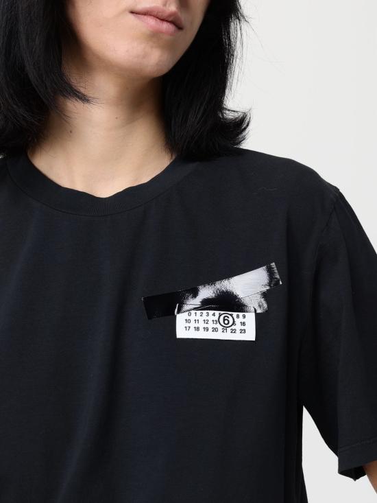 25FW MM6 메종마르지엘라 반팔 티셔츠 S62GD0210M20115 900 Black - MM6 MAISON MARGIELA