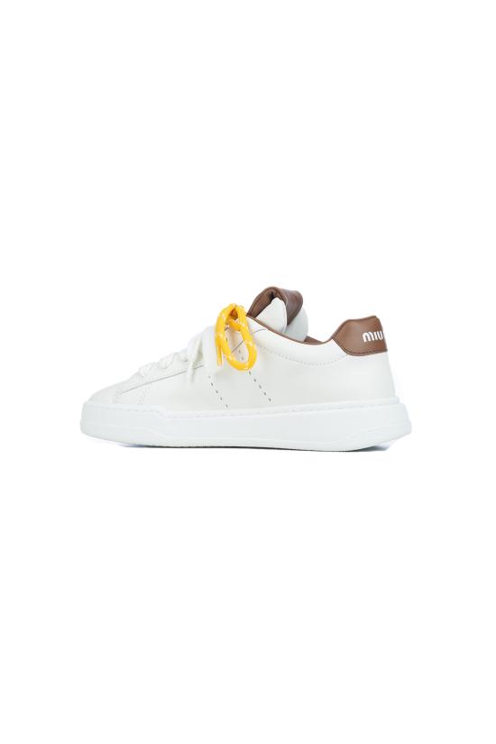26FW 미우미우 레더 스니커즈 5E387EF0053L48 F0TPR BIANCOCOGNAC - MIU MIU