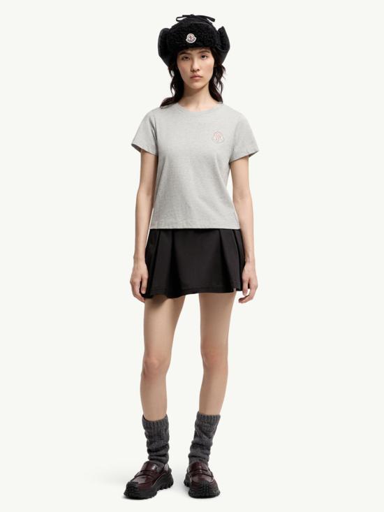 25FW 몽클레어 반팔 티셔츠 K20938C0002389AJS979 GREY - MONCLER