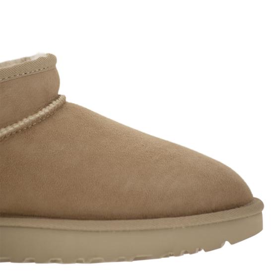 25FW 어그 클래식 울트라 미니 앵클 1116109 SAND DOM - UGG