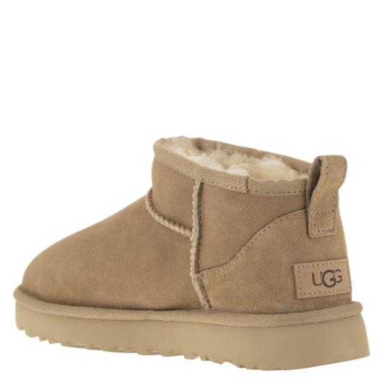 25FW 어그 클래식 울트라 미니 앵클 1116109 SAND DOM - UGG