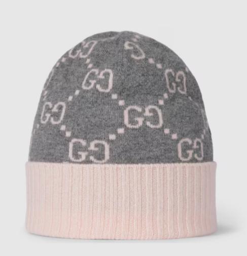 25FW 구찌 GG 캐시미어 자카드 비니  8113923GAC01672 GREY PINK DOM