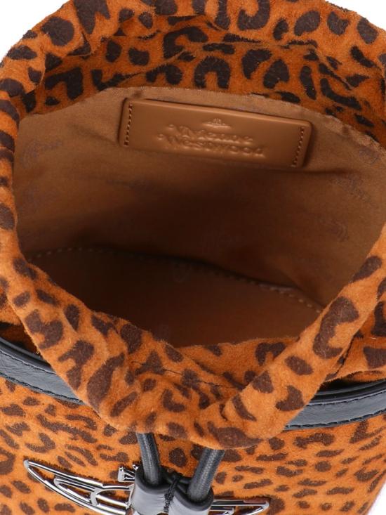 25FW 비비안웨스트우드 키티 스몰 버킷백 4C030009W L00BYD201 Brown - VIVIENNE WESTWOOD