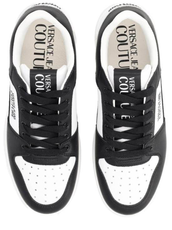 25FW 베르사체 로고 스타라이트 스니커즈 79YA3SJ4 ZPB43L02 White - VERSACE