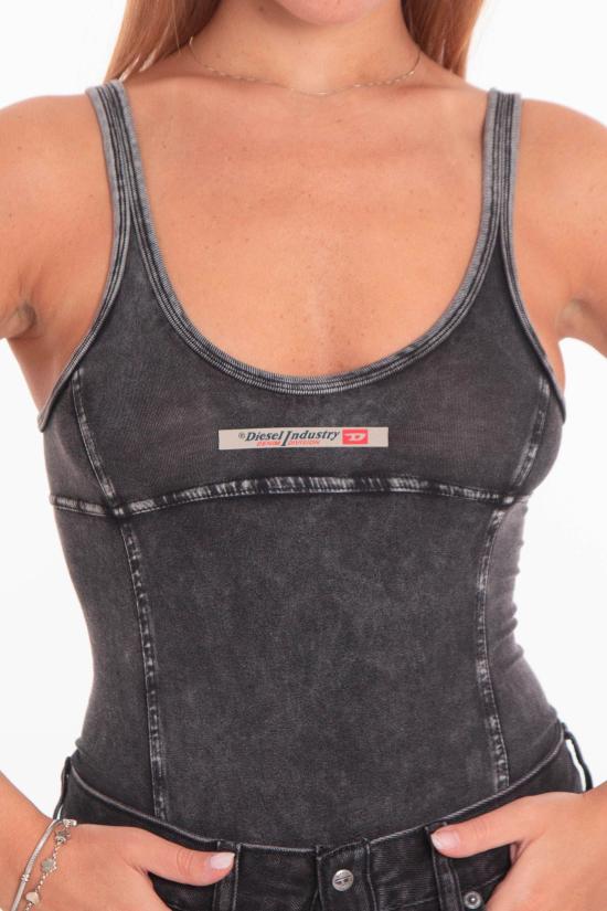 25FW 디젤 민소매 티셔츠 A19192 0SHAN 900A Black - DIESEL