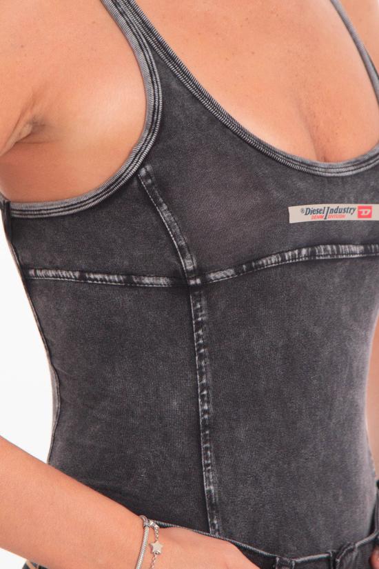 25FW 디젤 민소매 티셔츠 A19192 0SHAN 900A Black - DIESEL