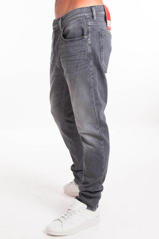 25FW 디젤 2019 D-스트럭트 슬림 진 A03562 09M30 02 Grey - DIESEL