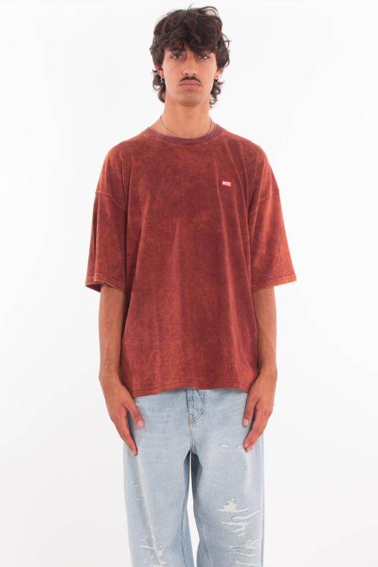 25FW 디젤 반팔 티셔츠 A18643 0AGBY 7FHA Red