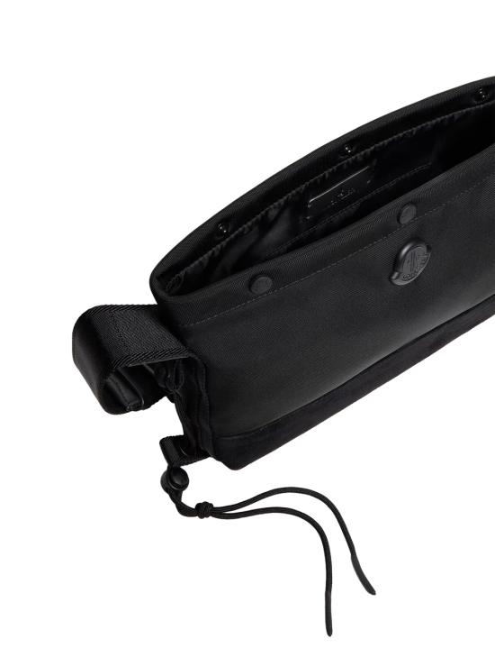 25FW 몽클레어 뉴 테크 워터 리펠런트 크로스바디백  5L00001M7835999 BLACK DOM - MONCLER