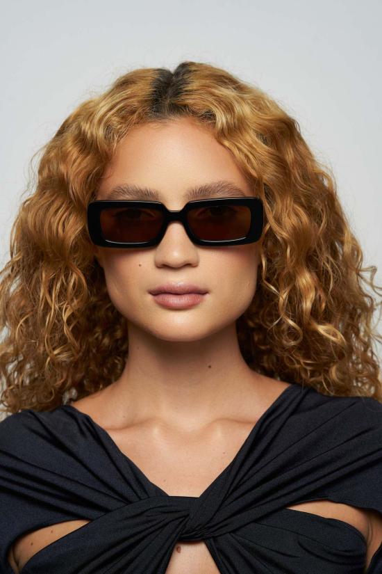  엘리사 존슨 안경 지지 아이웨어