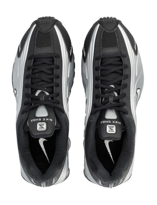 25FW 나이키 샥스 R4 스니커즈 HQ1988 007 METALLIC SILVER - NIKE