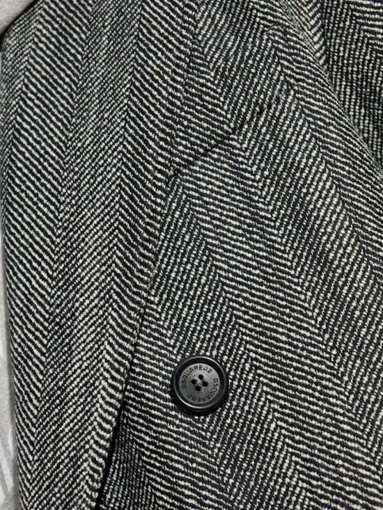 25FW 디스퀘어드2 코트 S71AA0472 D35328 001F WHITE BLACK - DSQUARED2