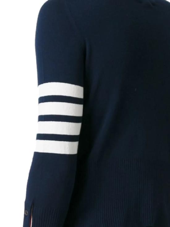 25FW 톰브라운 스웨터 MKAS01A 00011415 Blue - THOM BROWNE