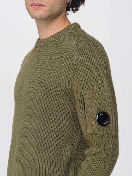 25FW 씨피 컴퍼니 풀 립 크루넥 렌즈 스웨터 19CMKN015A006608A 652 Green - C.P. COMPANY