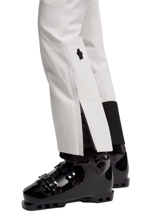 25FW 몽클레어 스트레이트 팬츠 K20982G00008 597MO036 White - MONCLER