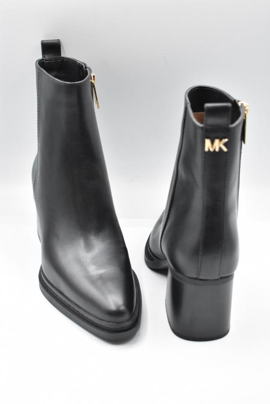 25FW 마이클 코어스 로퍼 4OF5LXME5L LEX BOOTIE BLACK - MICHAEL KORS