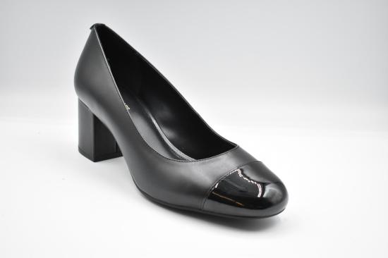 25FW 마이클 코어스 로퍼 40T5PLMP1L PERLA FLEX BLACK - MICHAEL KORS