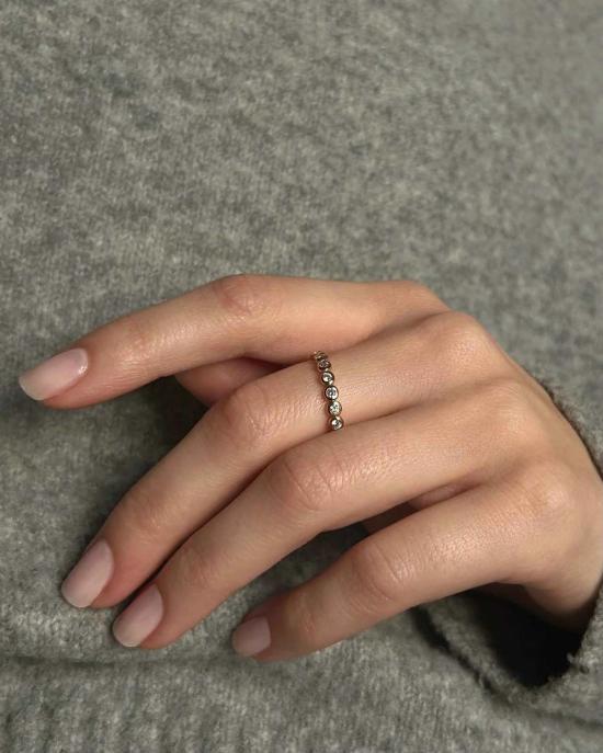  Lola 반지 롤라 니나 라운드 베젤 에터니티 링 - OTHER BRANDS