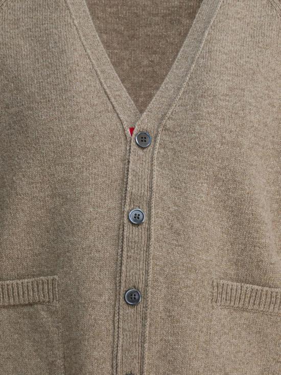 25FW 톰브라운 셰틀랜드 울 사선 릴렉스드 핏 V넥 가디건 MKC613AY1026250 Beige - THOM BROWNE