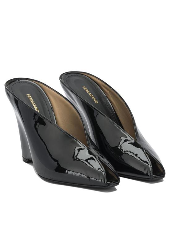 25FW 살바토레 페라가모 힐/펌프스 0787572 Black - SALVATORE FERRAGAMO