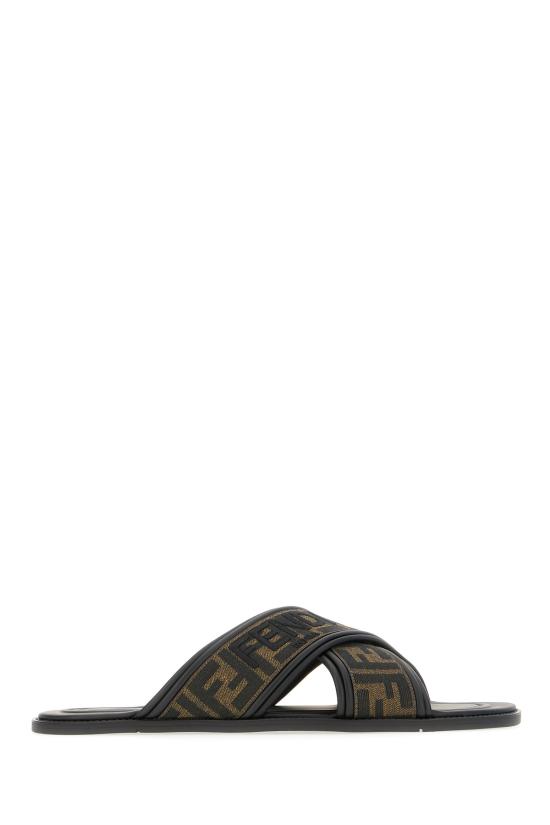 26SS 펜디 뮬/슬리퍼 7X1548AJZE F0R7R NERO TABACCO