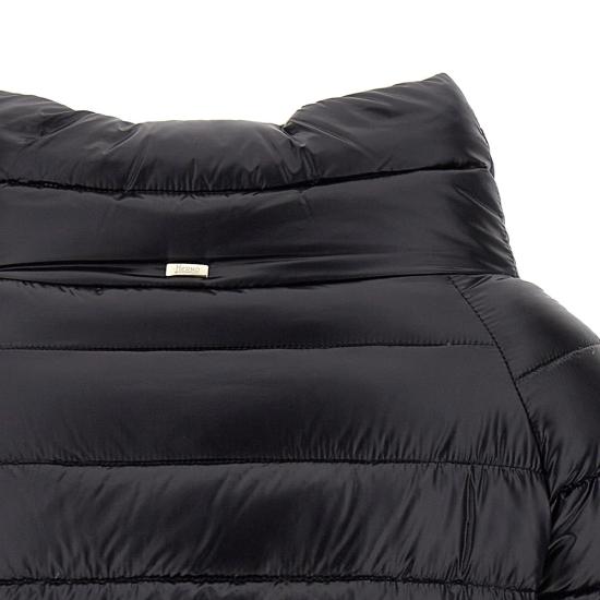 25FW 에르노 소피아 레귤러 핏 케이프 다운 자켓 PI0046DIC 12017Z9300 Black - HERNO