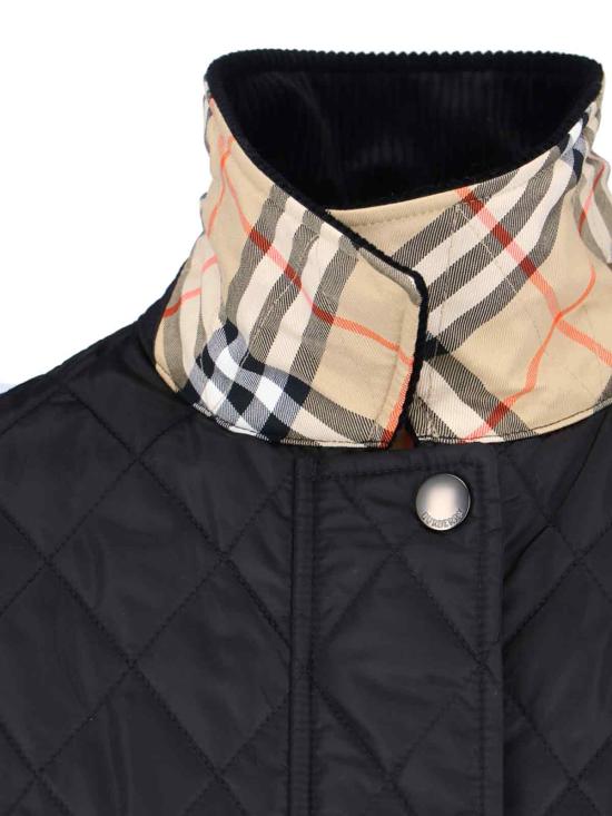 26SS 버버리 올드햄 크롭 퀼팅 자켓 8107465 C1900 Black - BURBERRY