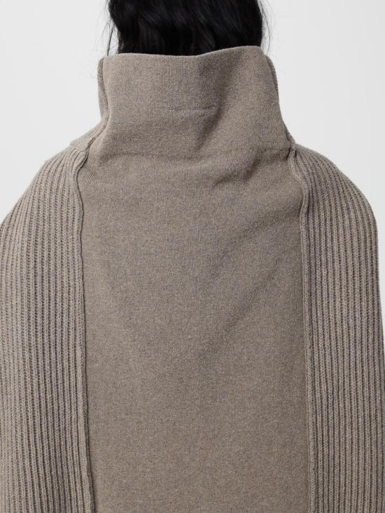 25FW MM6 메종마르지엘라 스웨터 S62AN0158M13193 114 Beige - MM6 MAISON MARGIELA