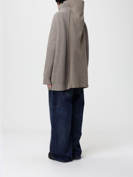 25FW MM6 메종마르지엘라 스웨터 S62AN0158M13193 114 Beige - MM6 MAISON MARGIELA
