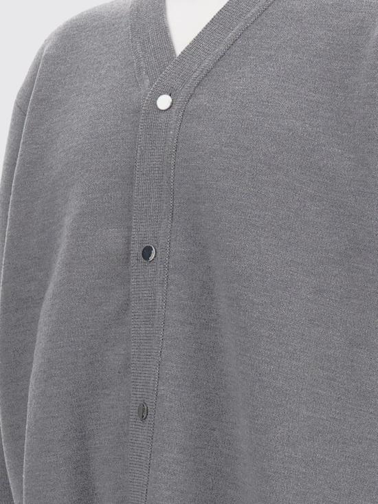 25FW 자크뮈스 스웨터 CDM00292BK00185 950 Grey - JACQUEMUS